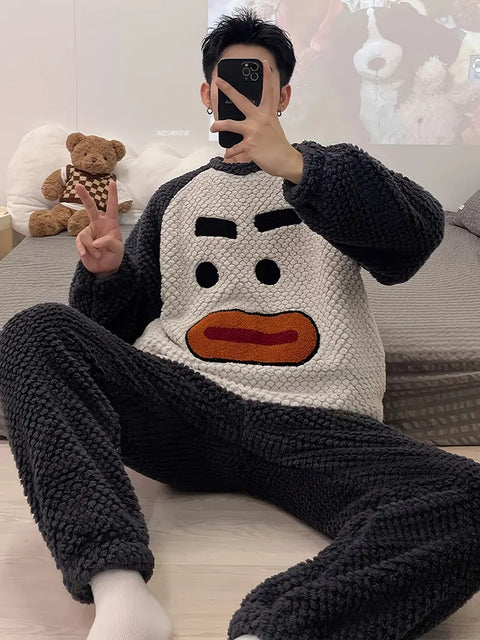 Benito - Fleece-Pyjama-Set mit gesticktem Cartoon-Gesicht für Männer