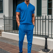 Gadiel - Lässiges, schmal geschnittenes Set aus T-Shirt mit Reißverschluss und Hose für Herren