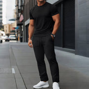 Galvin - Lässiges, schmal geschnittenes Set aus T-Shirt und Hose für Herren