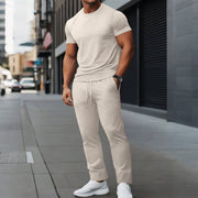 Galvin - Lässiges, schmal geschnittenes Set aus T-Shirt und Hose für Herren