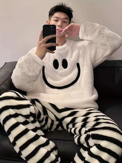 Jasper - Lässiges Pyjama-Set für Herren mit Cartoon-Stickerei